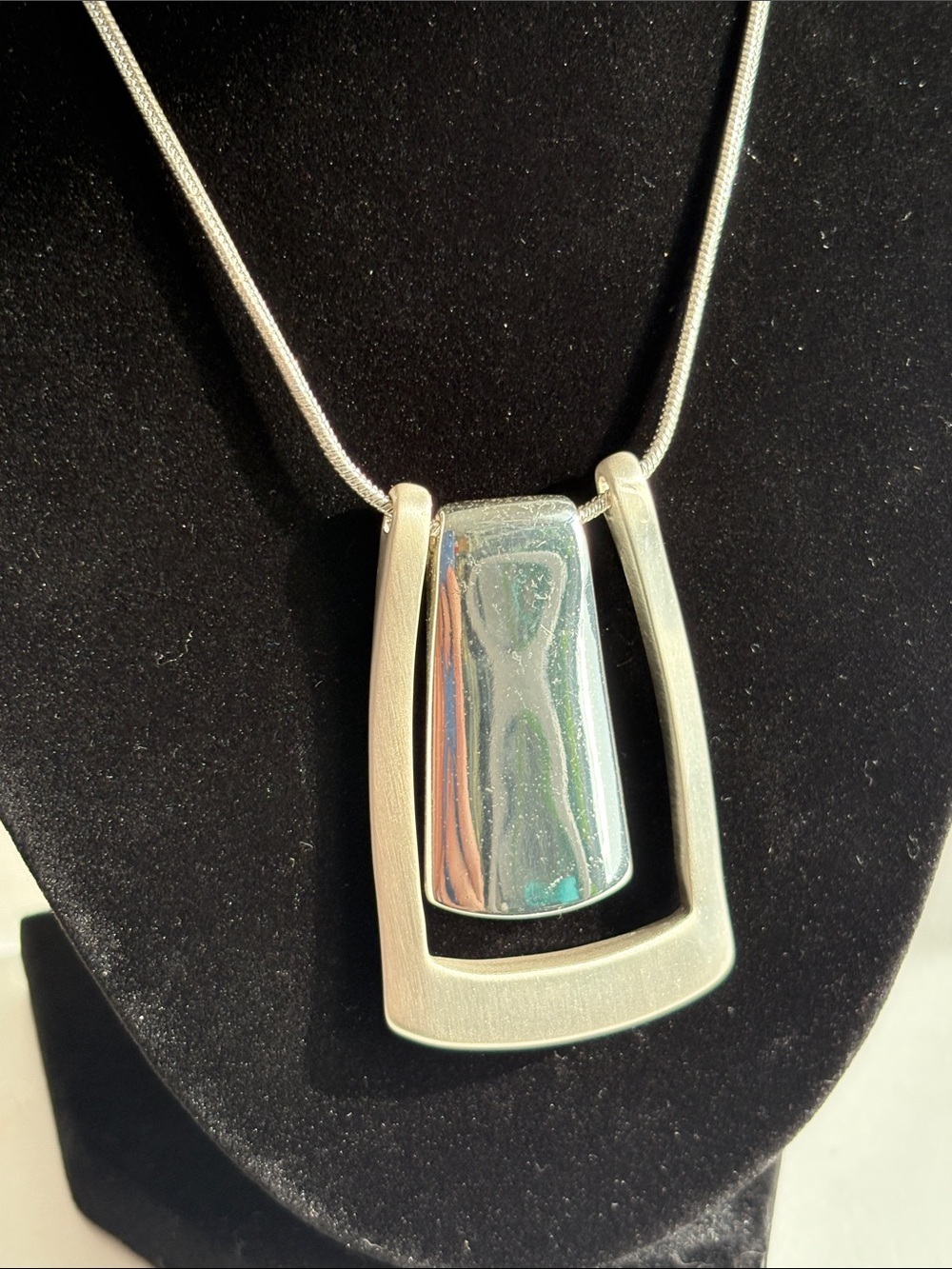 Modern Silver Geometric Pendant Necklace Women Jewelry - Picture 3 of 5